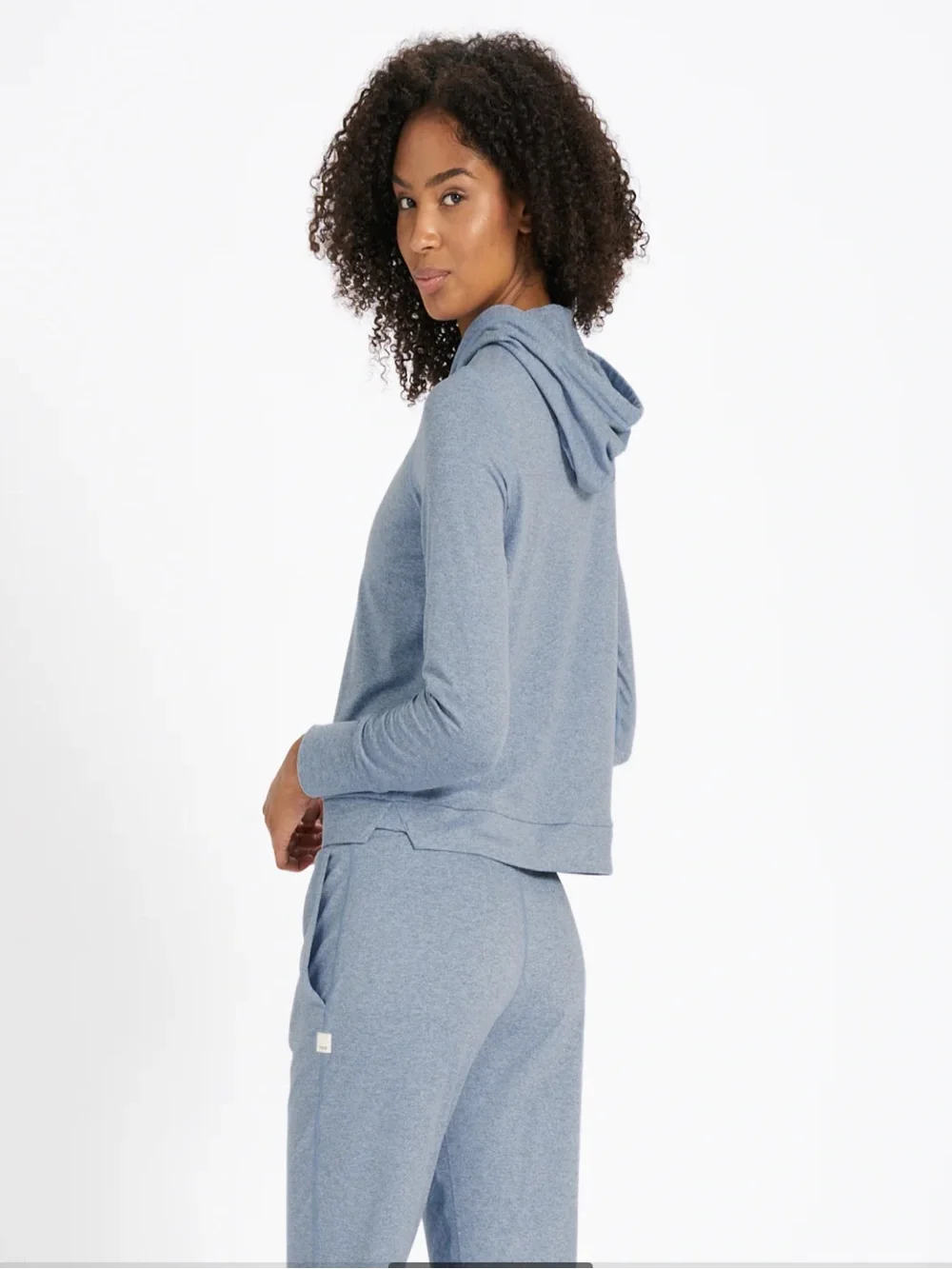 Vuori Matching Set - Halo Essential Hoodie and Performance Jogger (size small)